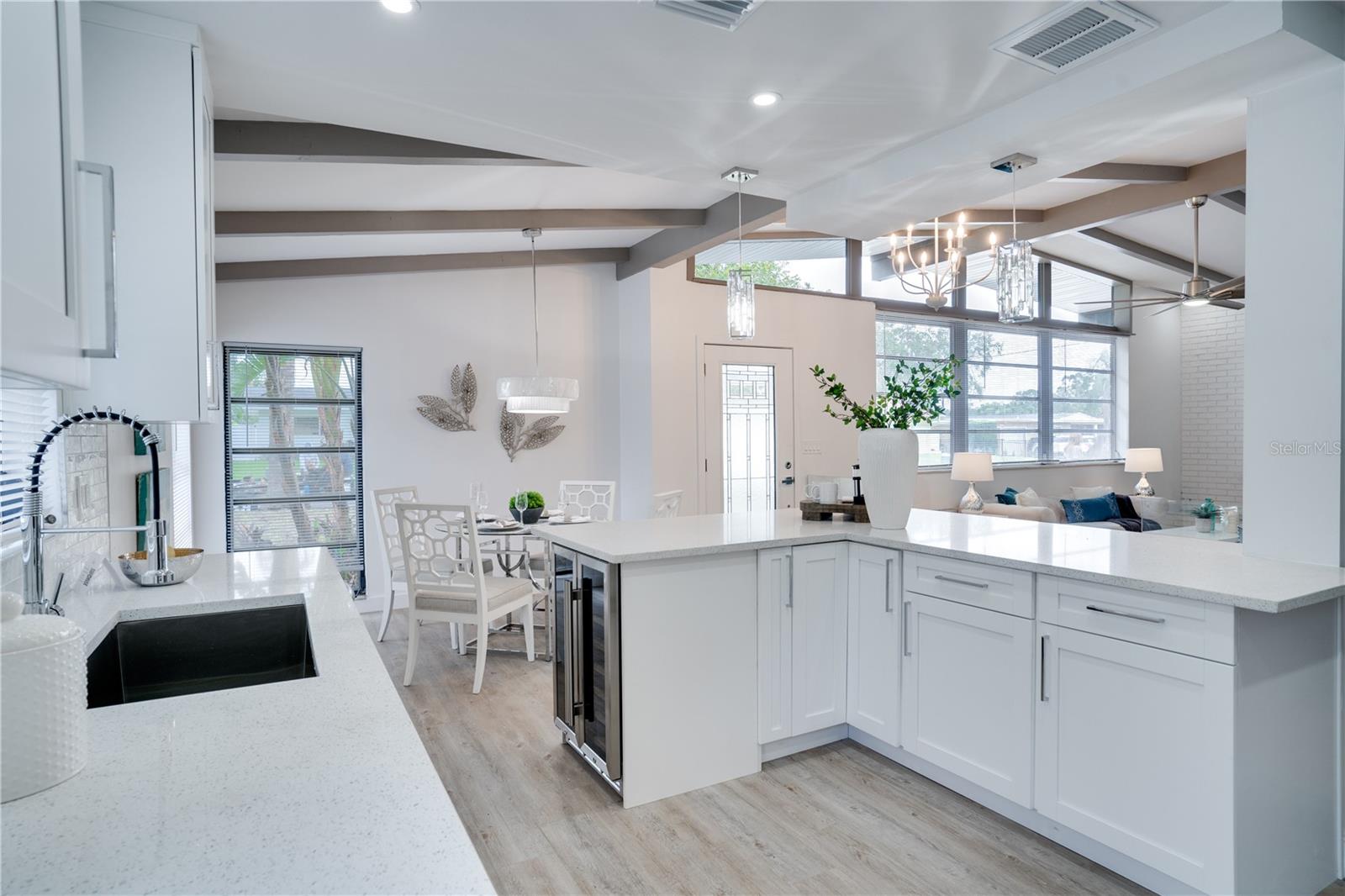 Image 17 of 42 For 1506 Winding Way W