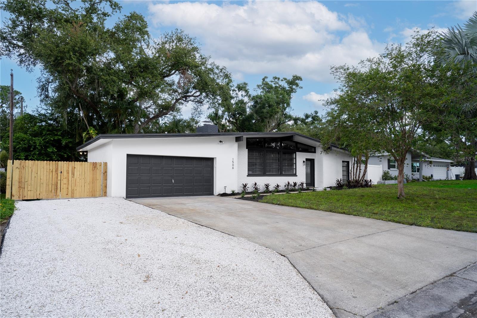 Image 2 of 42 For 1506 Winding Way W