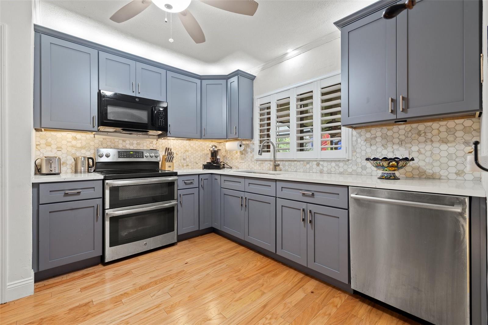 Image 6 of 38 For 243 Snell Isle Boulevard Ne
