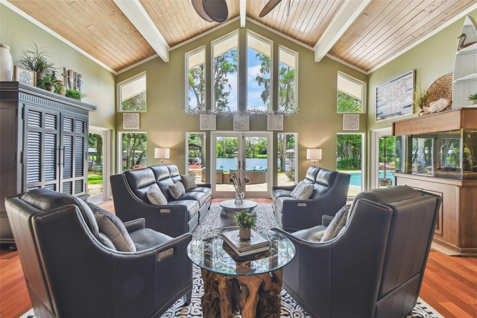 Image 13 of 100 For 16205 Sentry Woods Court