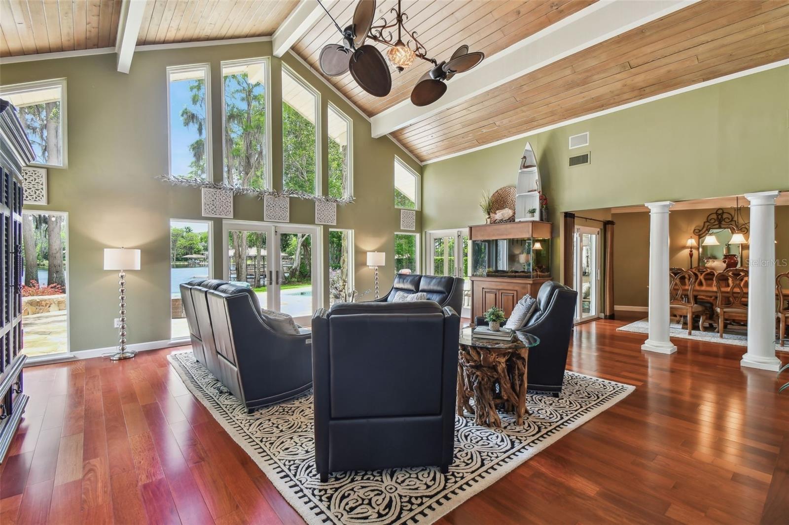 Image 14 of 100 For 16205 Sentry Woods Court