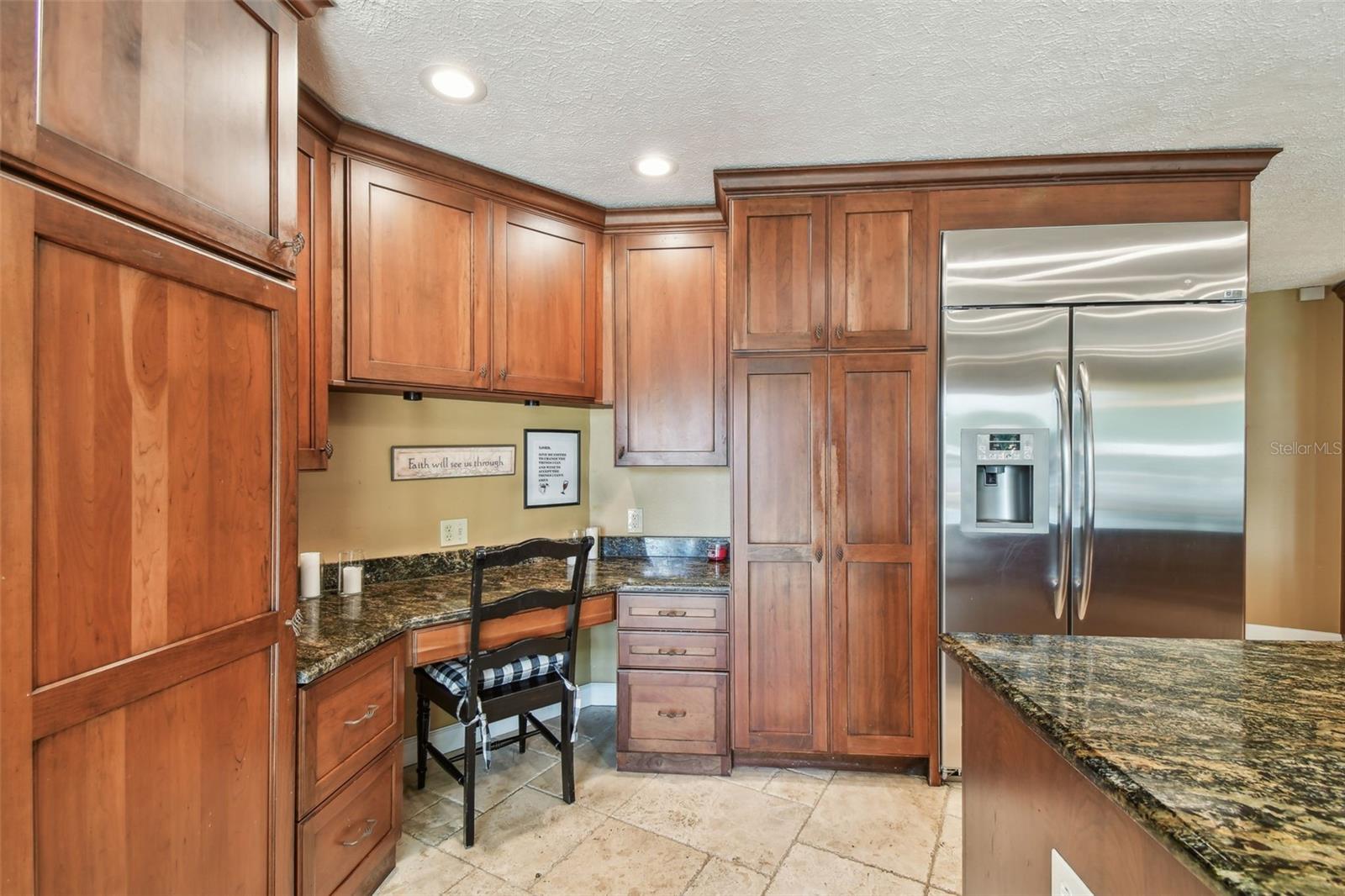 Image 18 of 100 For 16205 Sentry Woods Court