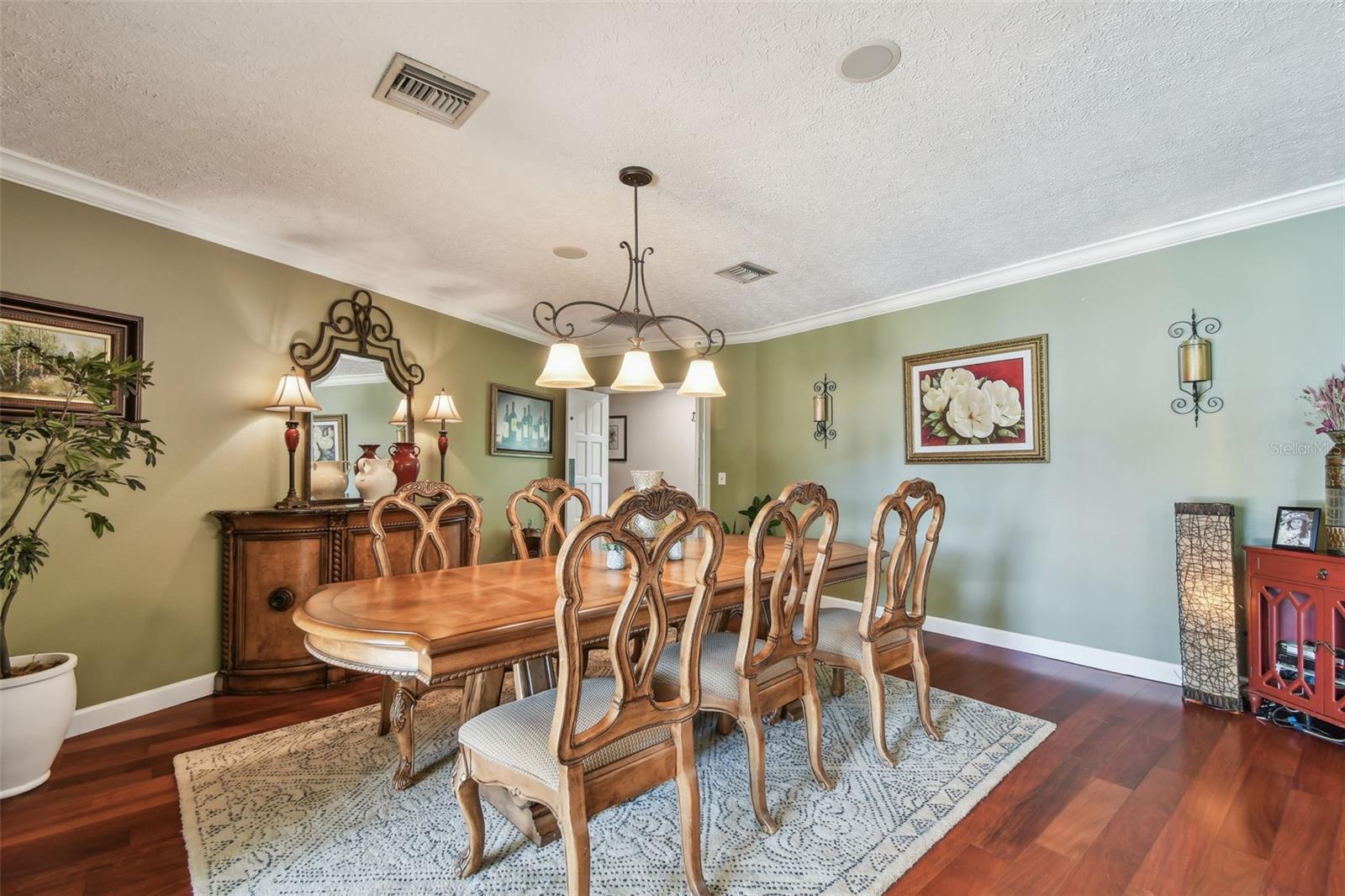 Image 32 of 100 For 16205 Sentry Woods Court