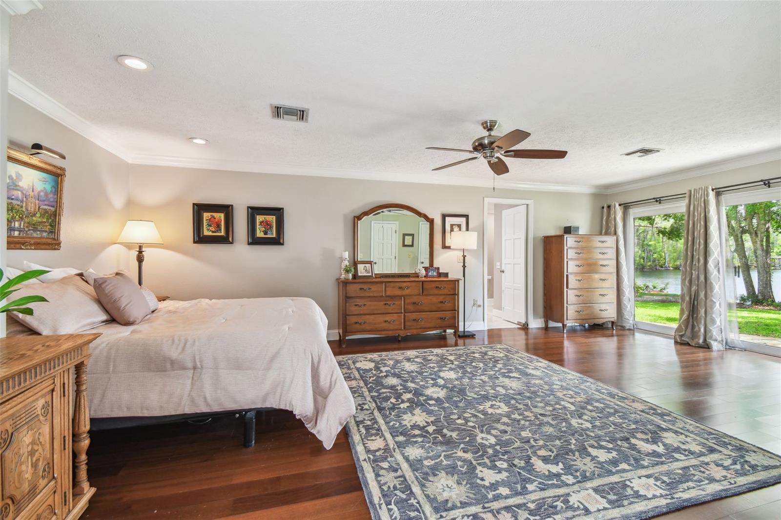 Image 37 of 100 For 16205 Sentry Woods Court