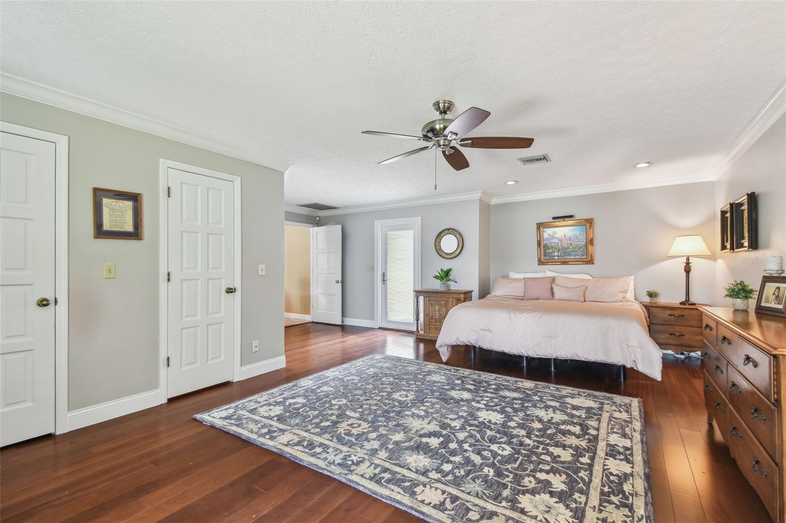 Image 39 of 100 For 16205 Sentry Woods Court