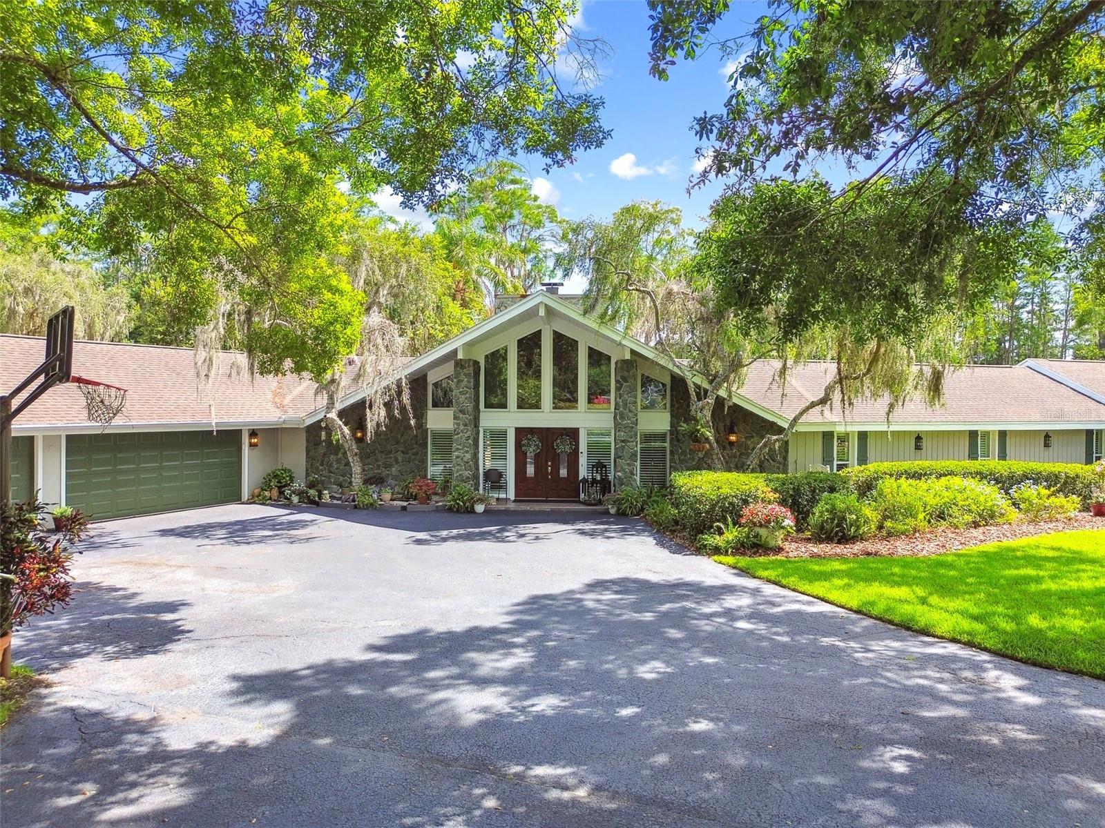Image 91 of 100 For 16205 Sentry Woods Court