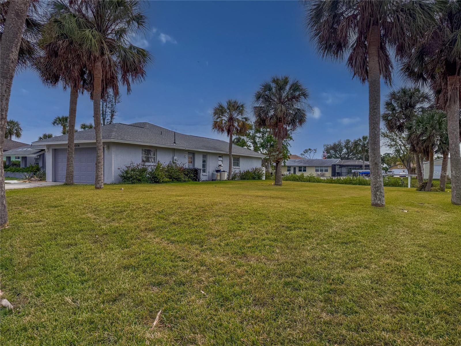 Image 27 of 37 For 9008 Allapata Lane