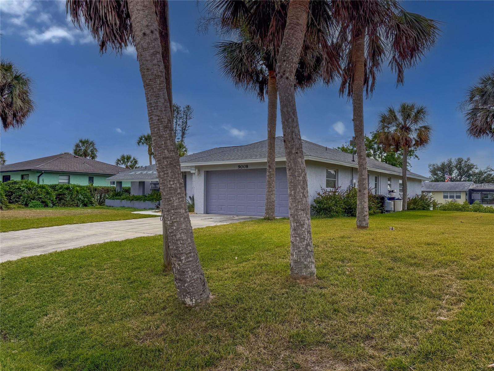 Image 28 of 37 For 9008 Allapata Lane
