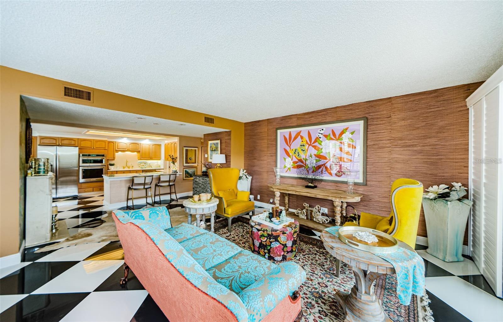 Image 18 of 42 For 150 Belleview Boulevard 403