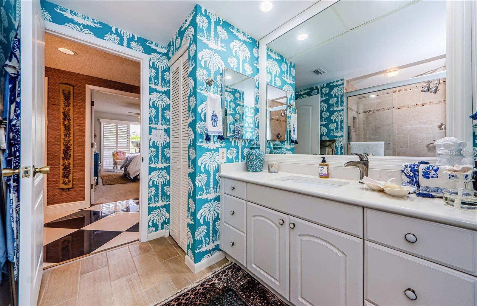 Image 26 of 42 For 150 Belleview Boulevard 403
