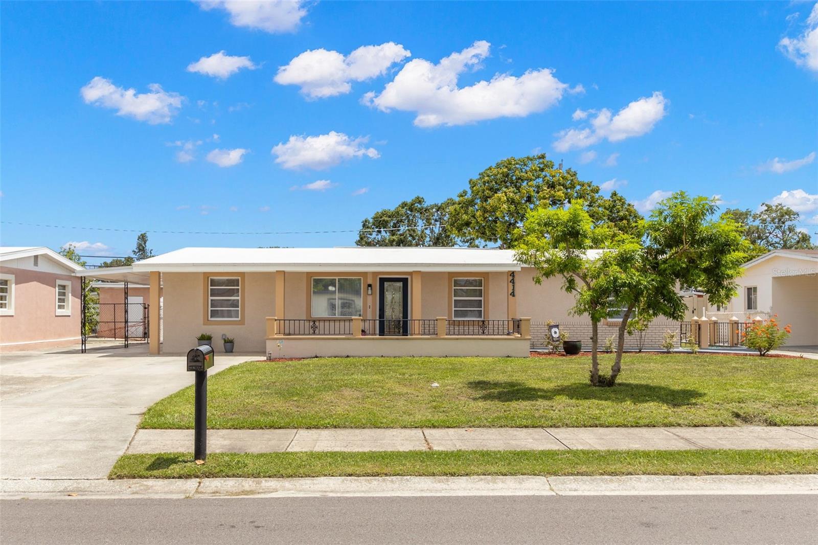 Image 4 of 35 For 4414 Hanna Avenue