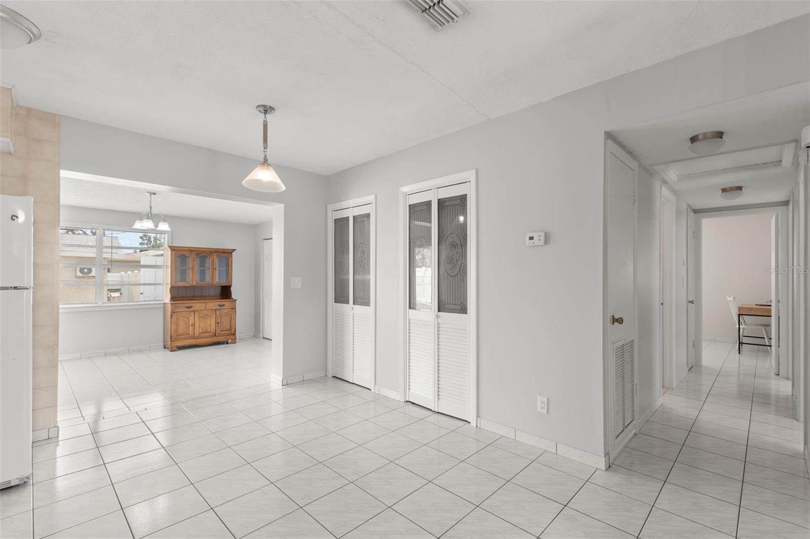Image 8 of 35 For 4414 Hanna Avenue