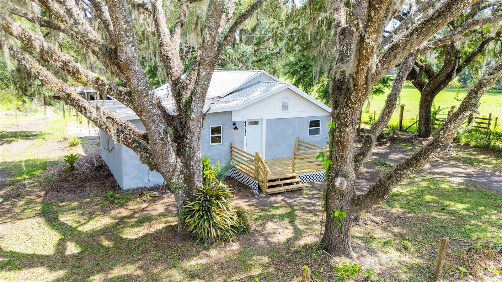 Image 2 of 37 For 44912 Lacoochee Claysink Road