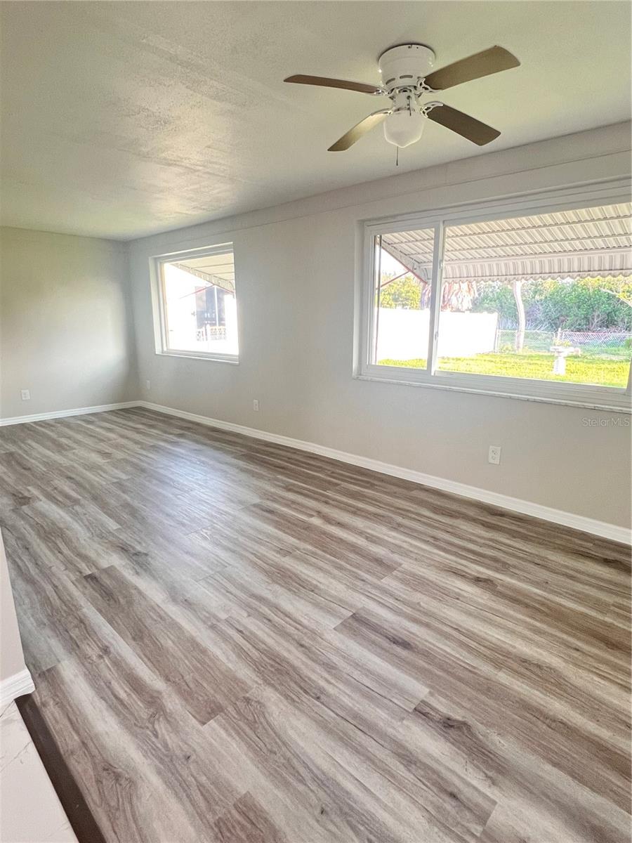 Image 15 of 21 For 3924 Headsail Drive