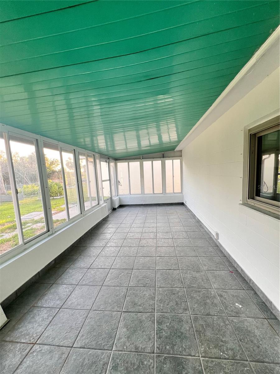 Image 17 of 21 For 3924 Headsail Drive