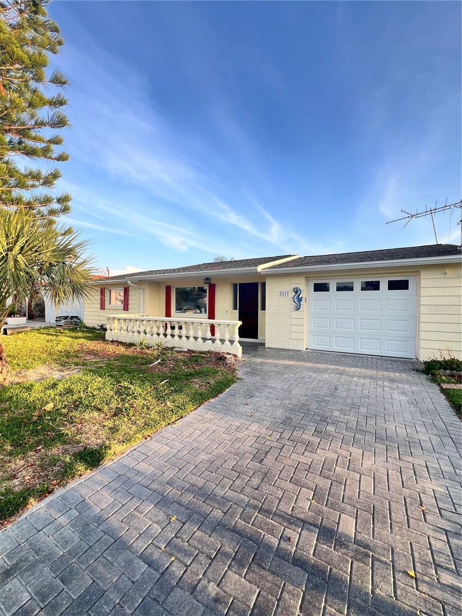 Image 3 of 21 For 3924 Headsail Drive