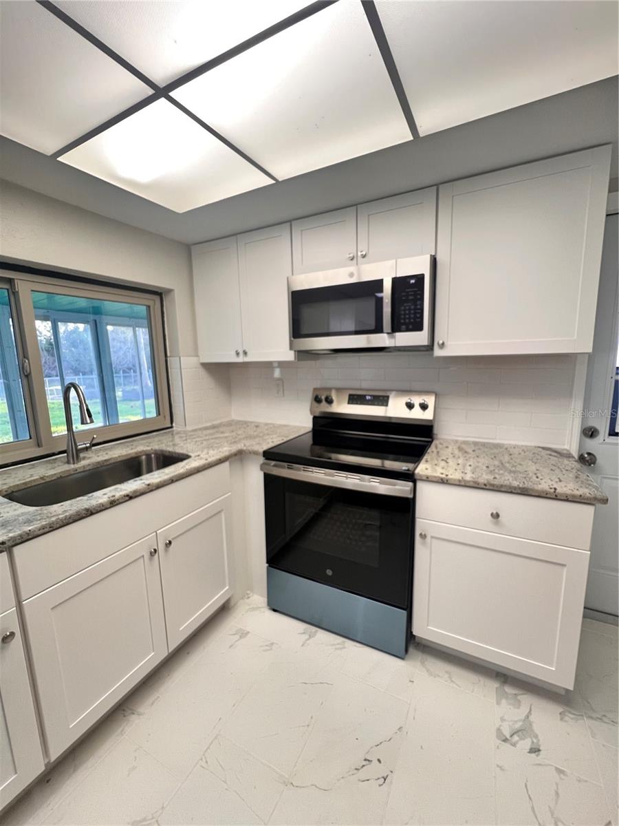 Image 4 of 21 For 3924 Headsail Drive