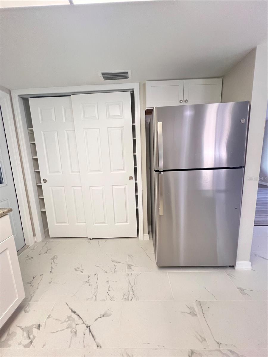 Image 6 of 21 For 3924 Headsail Drive