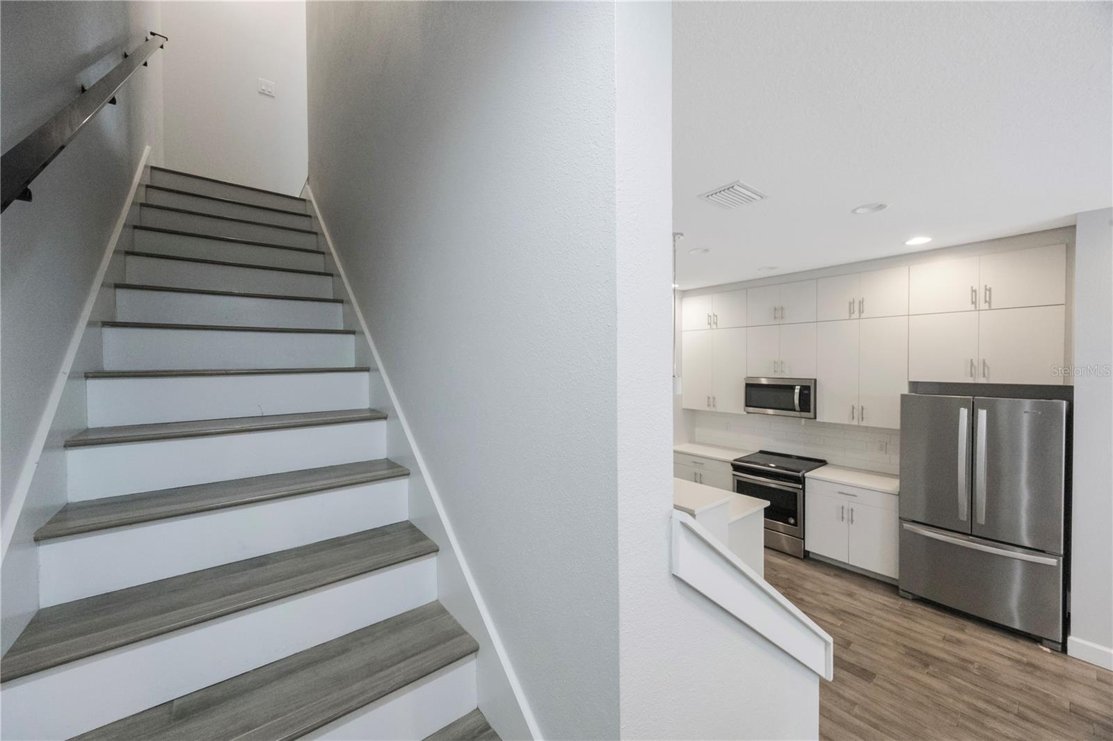 Image 29 of 49 For 1330 Gray Street 5