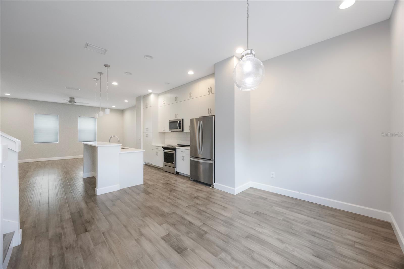 Image 31 of 49 For 1330 Gray Street 5