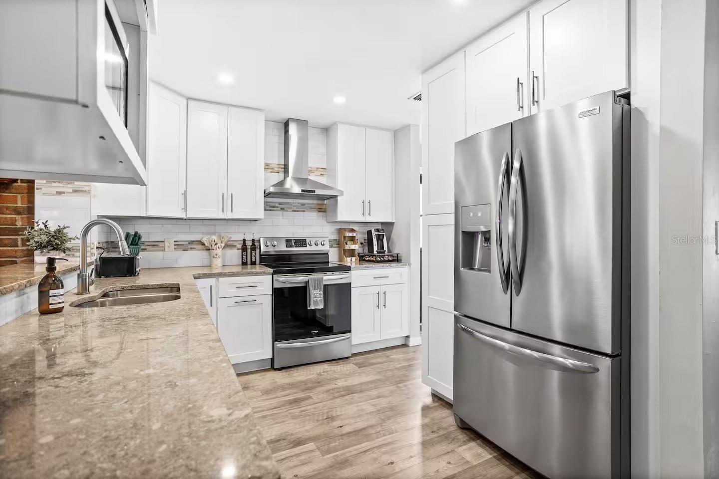 Image 11 of 36 For 12809 130th Street