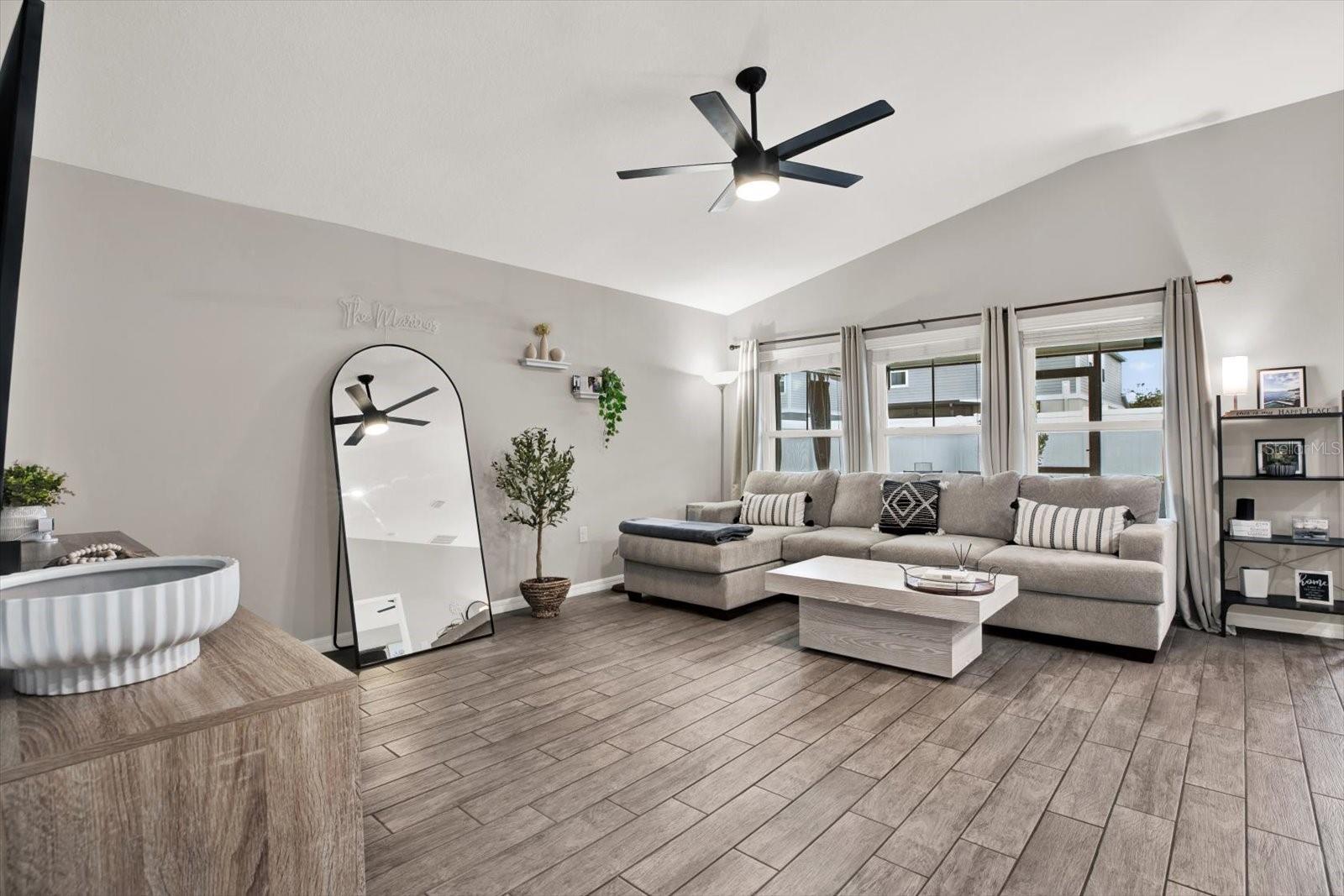 Image 12 of 31 For 13111 Fruitville Way
