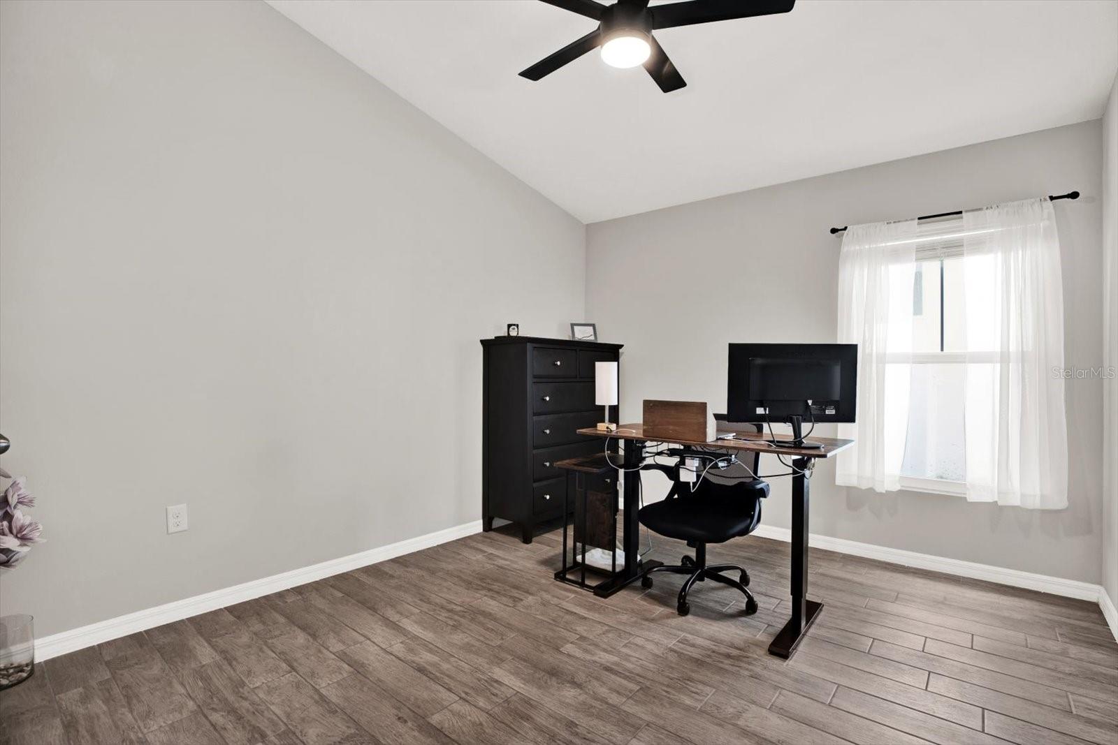 Image 13 of 31 For 13111 Fruitville Way