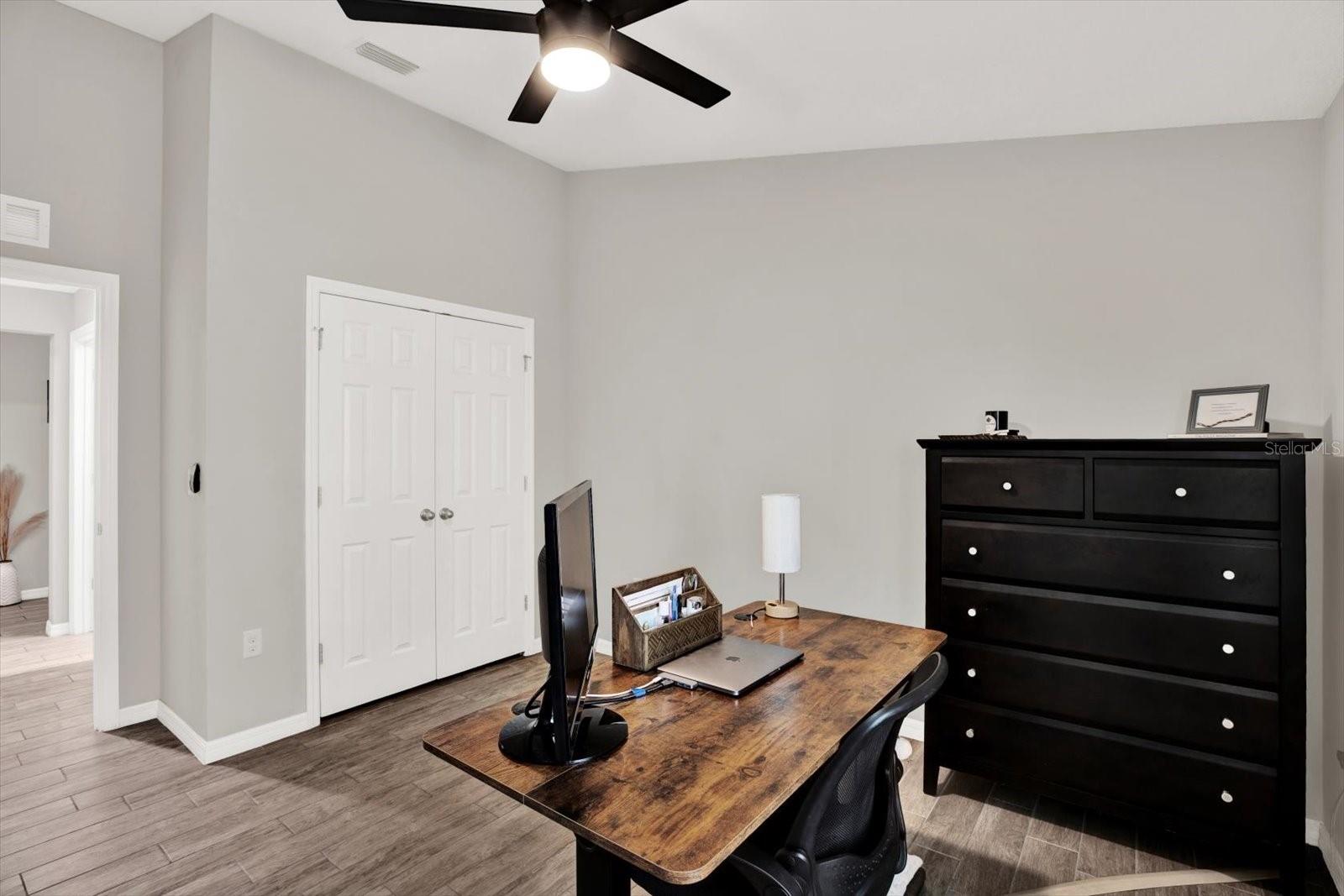Image 14 of 31 For 13111 Fruitville Way