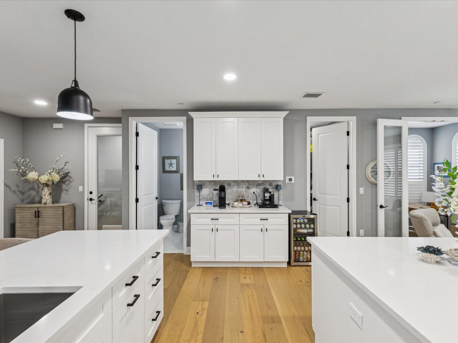 Image 18 of 91 For 1340 Bayshore Boulevard 502