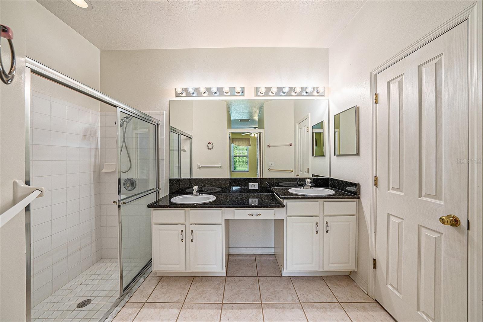 Image 15 of 27 For 1914 Sassafras Drive