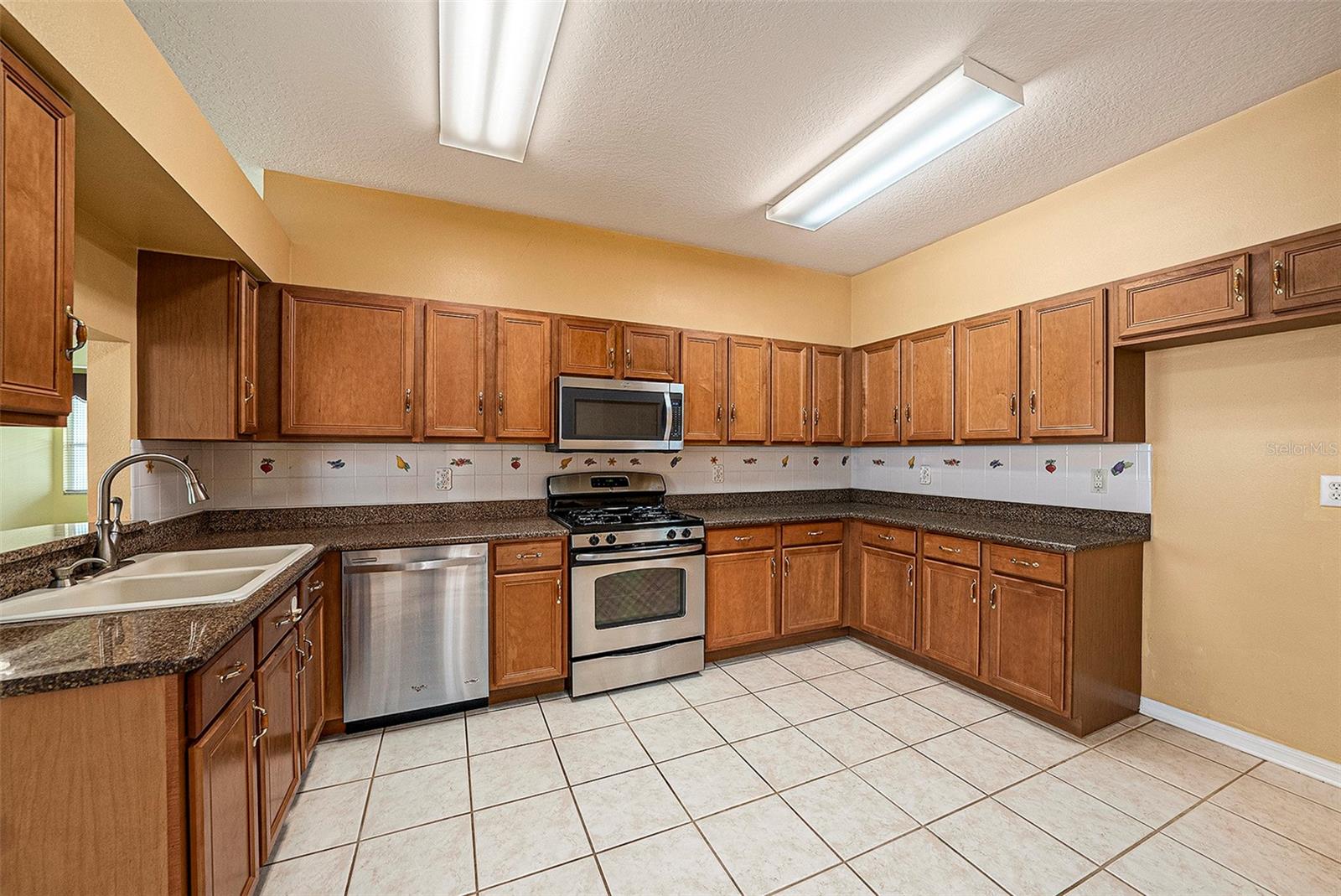 Image 9 of 27 For 1914 Sassafras Drive