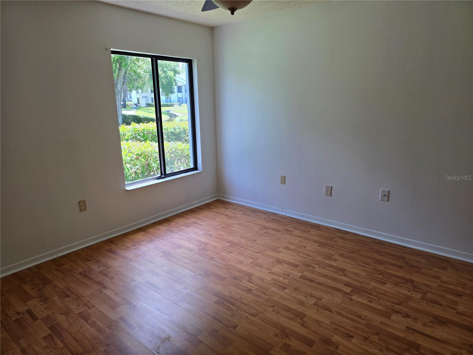 Image 8 of 32 For 1281 Pine Ridge Circle E B1