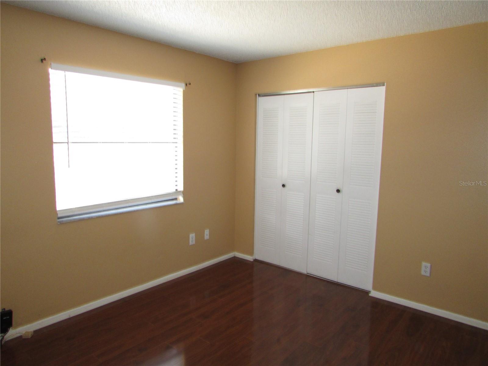 Image 15 of 26 For 10049 Lake Oak Circle