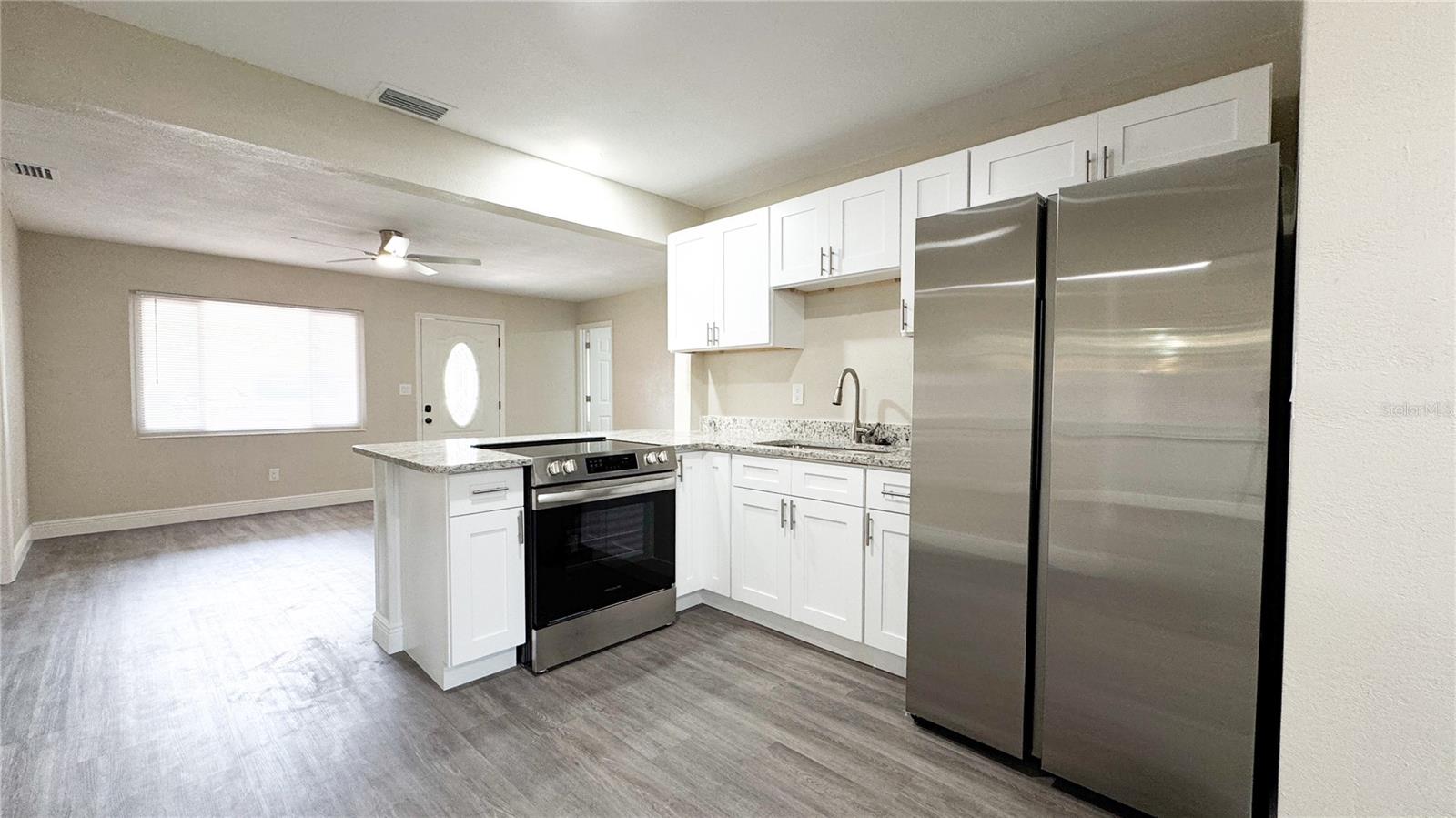 Image 11 of 33 For 229 45th Avenue S