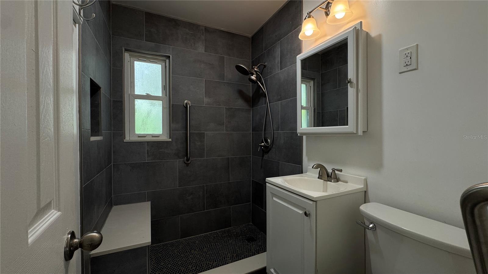Image 22 of 33 For 229 45th Avenue S