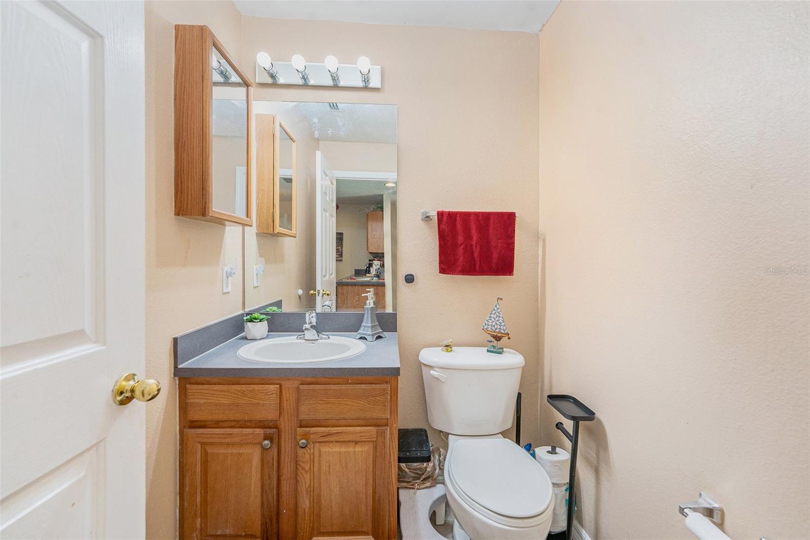 Image 10 of 19 For 5501 67th Avenue N 11