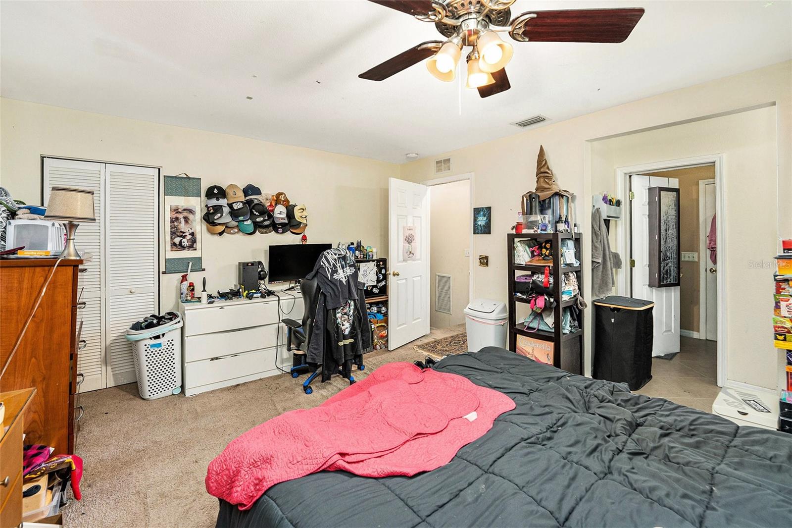 Image 7 of 19 For 5501 67th Avenue N 11