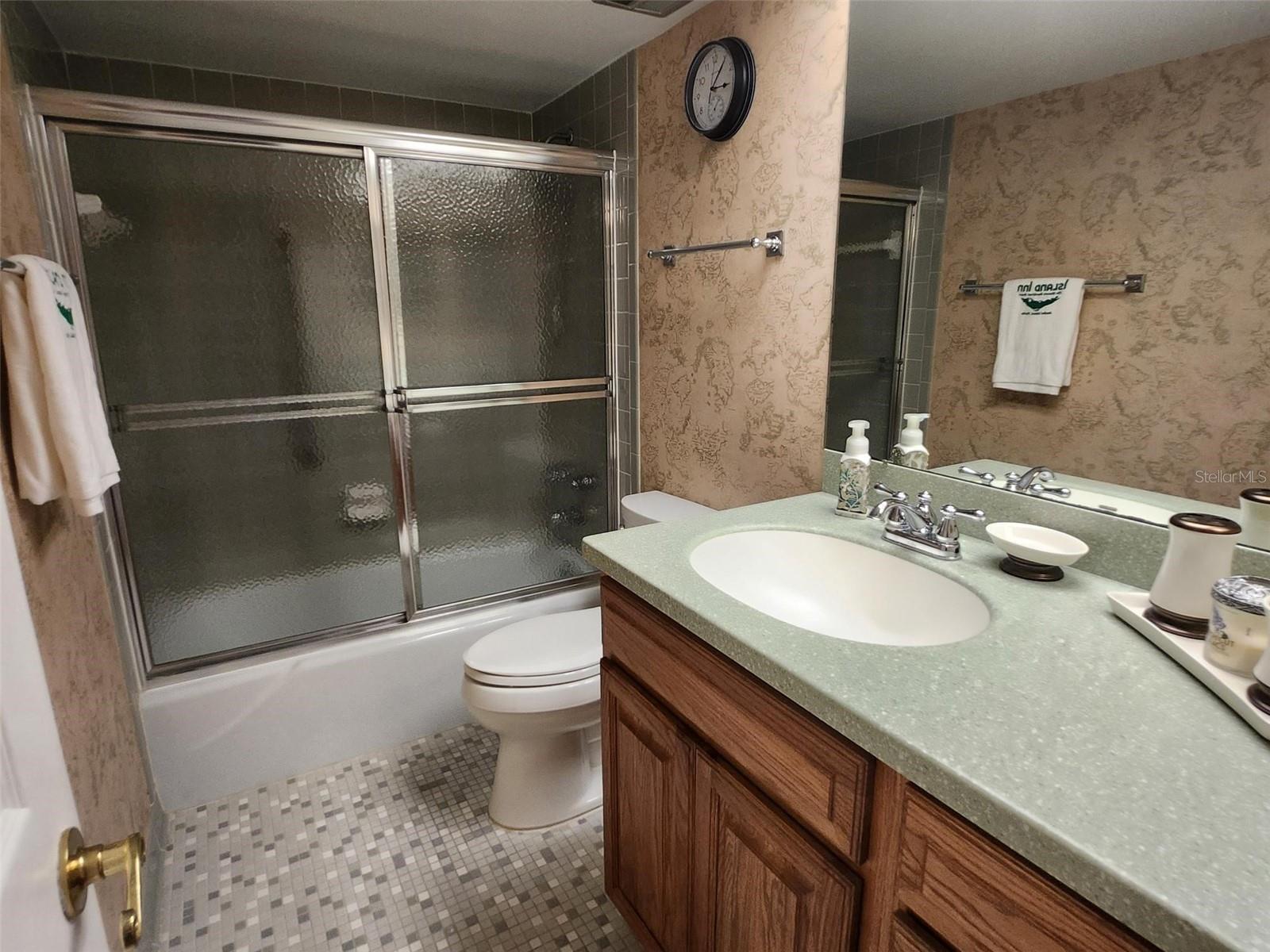 Image 22 of 43 For 400 64th Avenue 1105