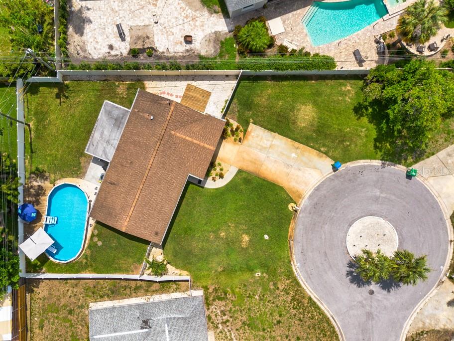 Listing photo id 50 for 11398 88th Avenue