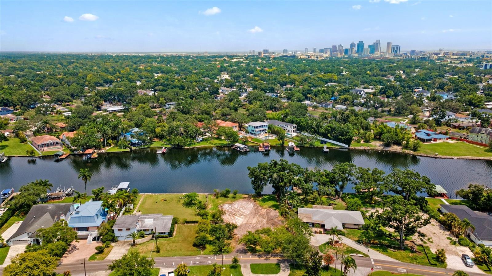 Image 24 of 30 For 4203 River View Avenue