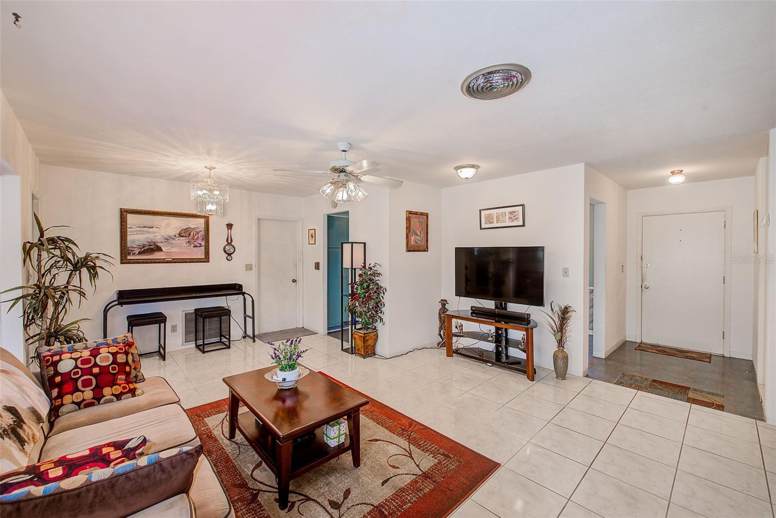 Image 10 of 45 For 11082 90th Terrace