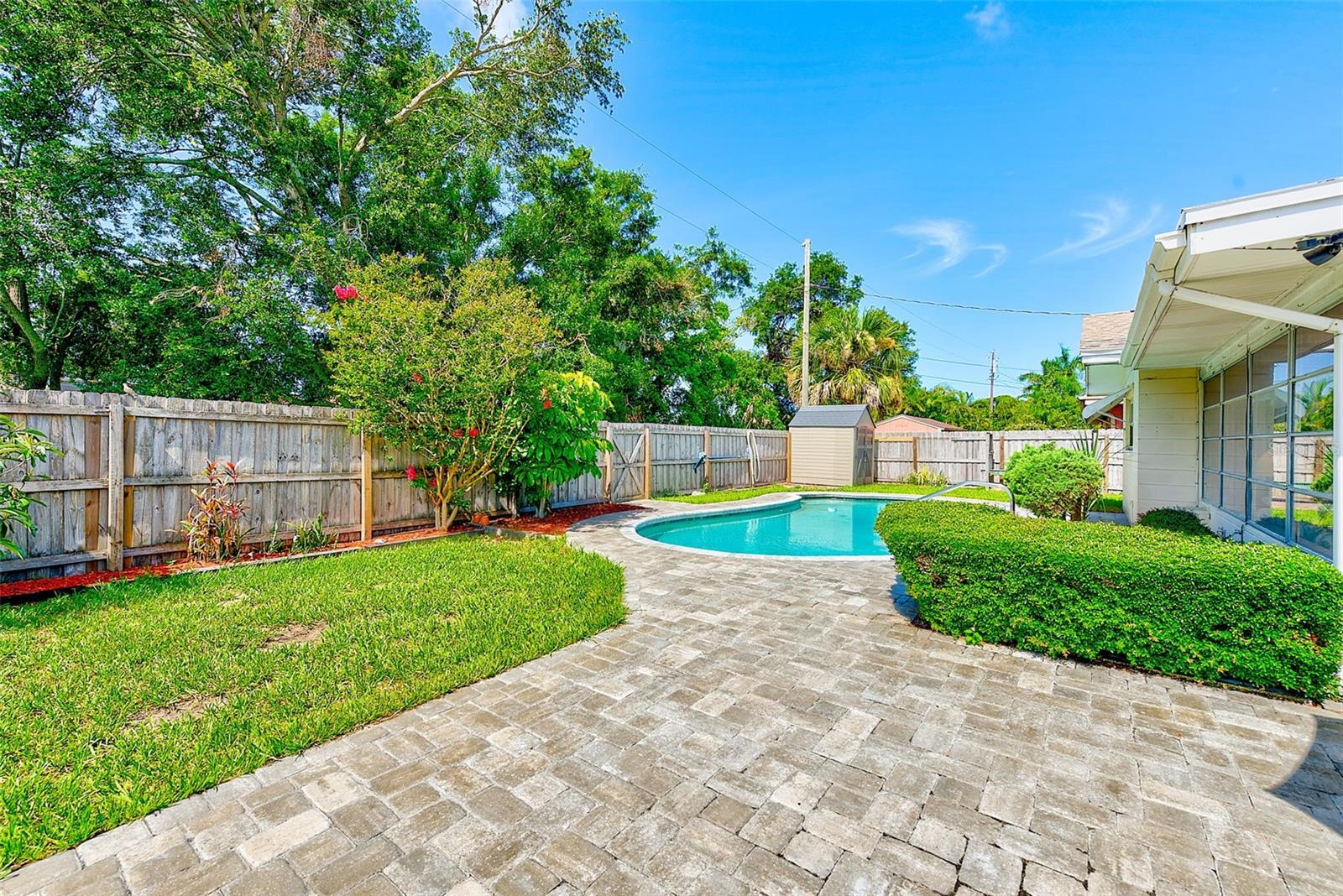 Image 33 of 45 For 11082 90th Terrace