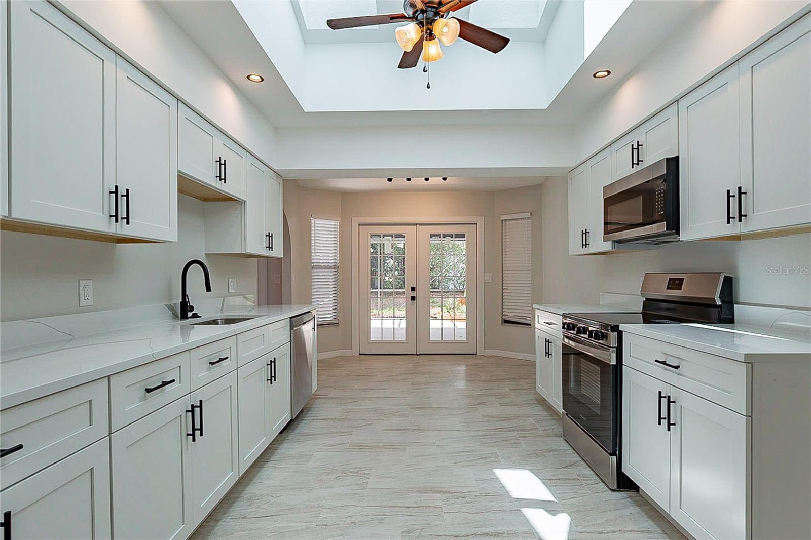 Image 7 of 26 For 6123 India Drive