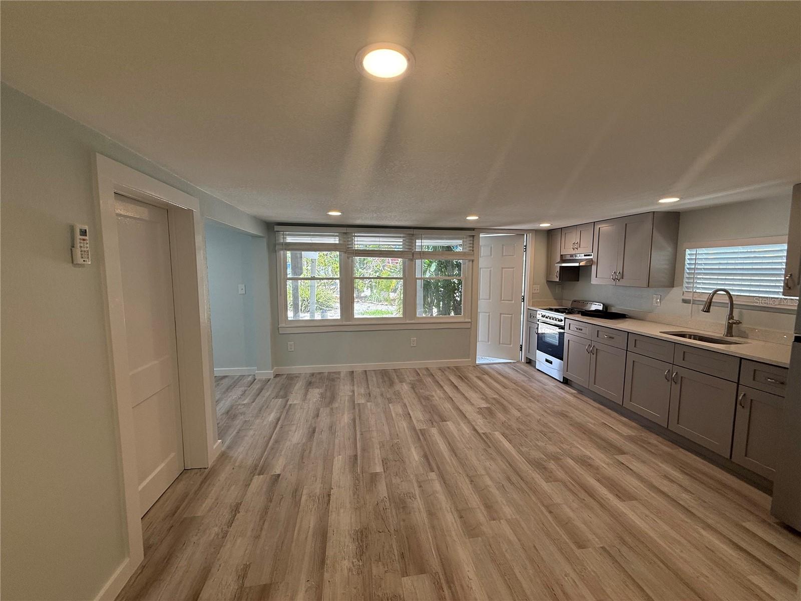 Image 4 of 16 For 41 84th Avenue