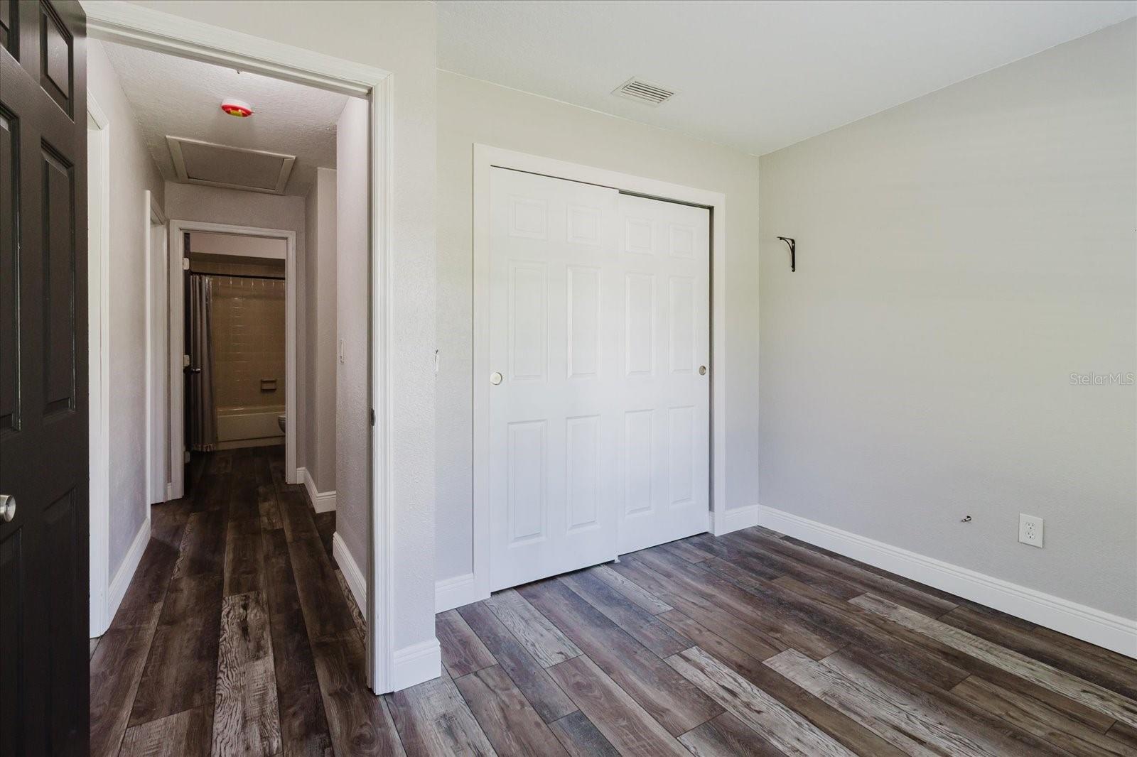 Image 8 of 46 For 706 Gate Drive