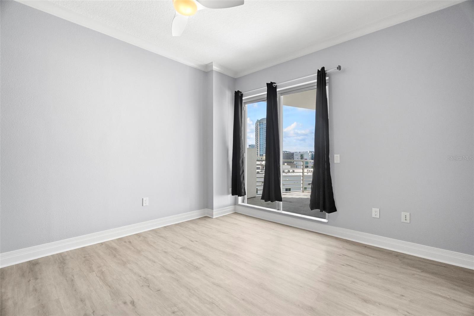 Image 16 of 53 For 1209 Cumberland Avenue 604