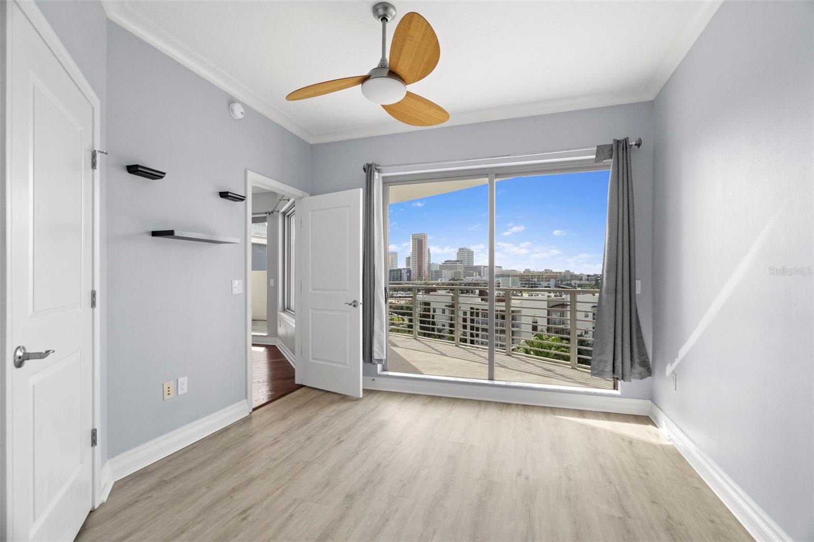 Image 20 of 53 For 1209 Cumberland Avenue 604
