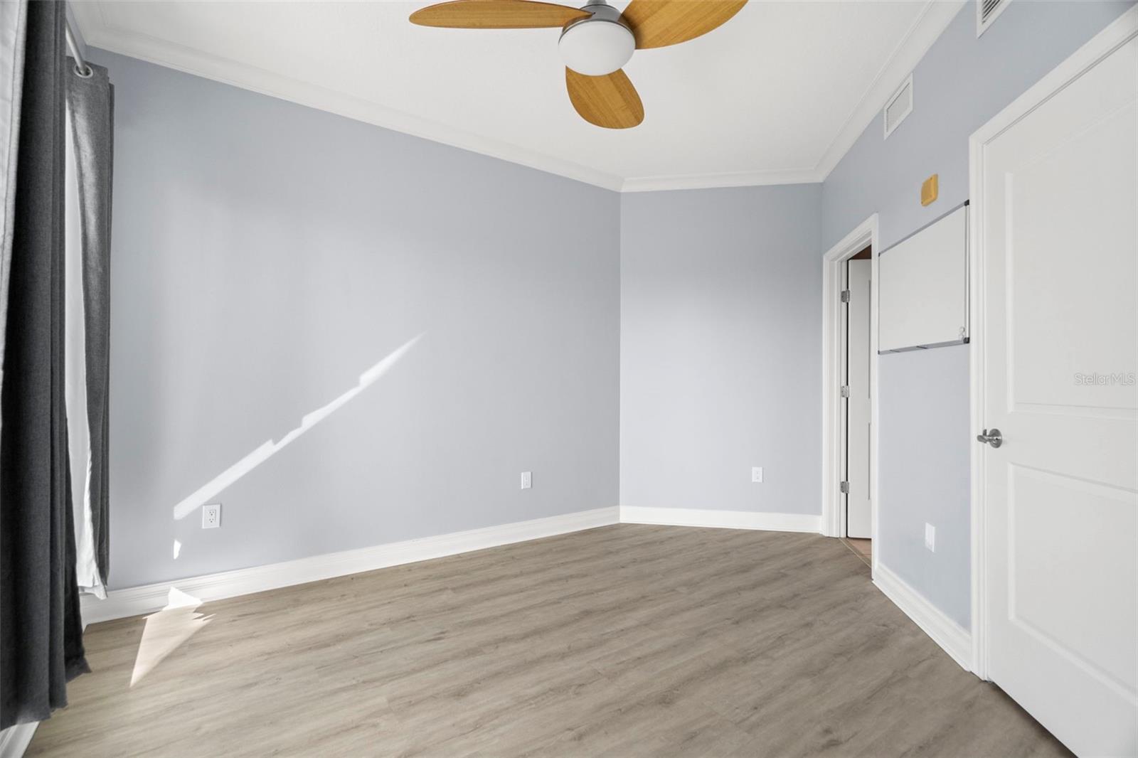 Image 21 of 53 For 1209 Cumberland Avenue 604