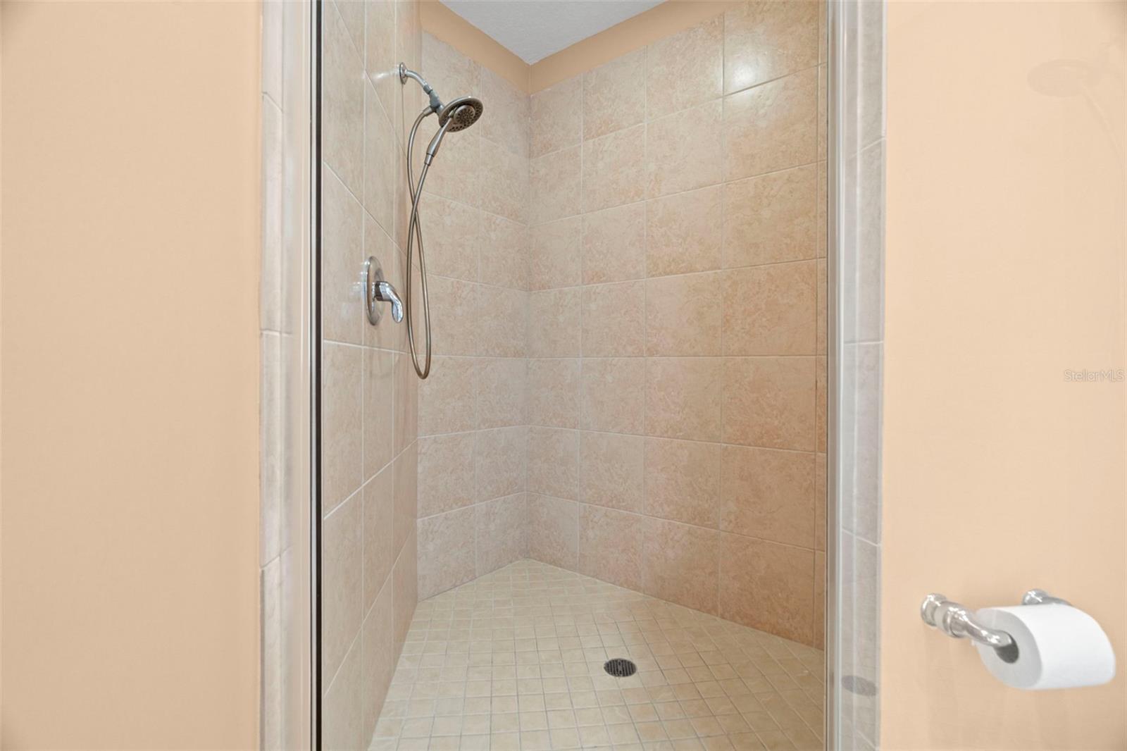 Image 23 of 53 For 1209 Cumberland Avenue 604