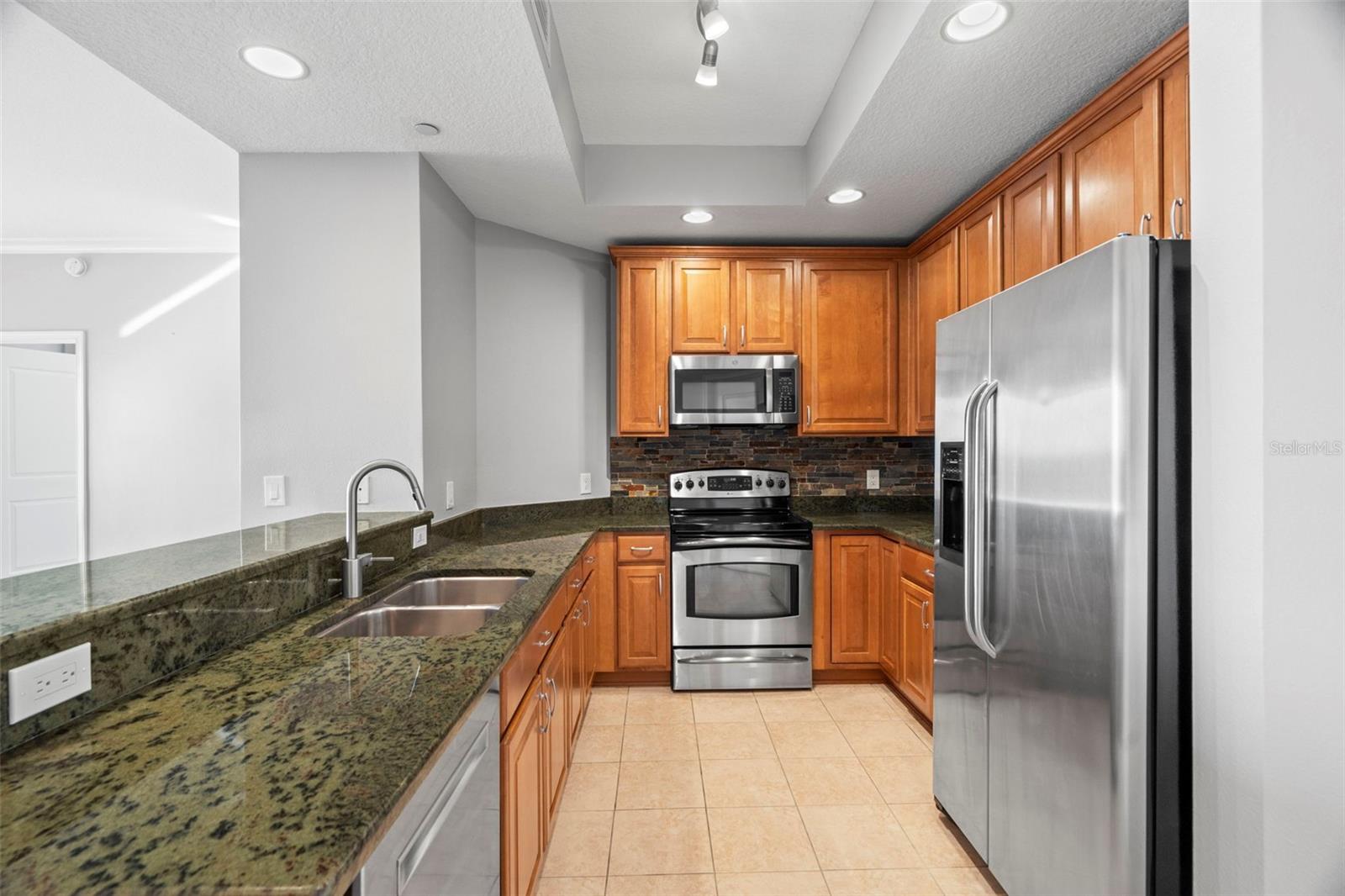 Image 7 of 53 For 1209 Cumberland Avenue 604